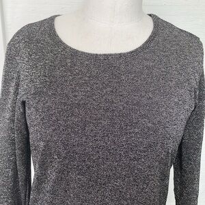 LIZ WEAR Black and silver long sleeve T shirt